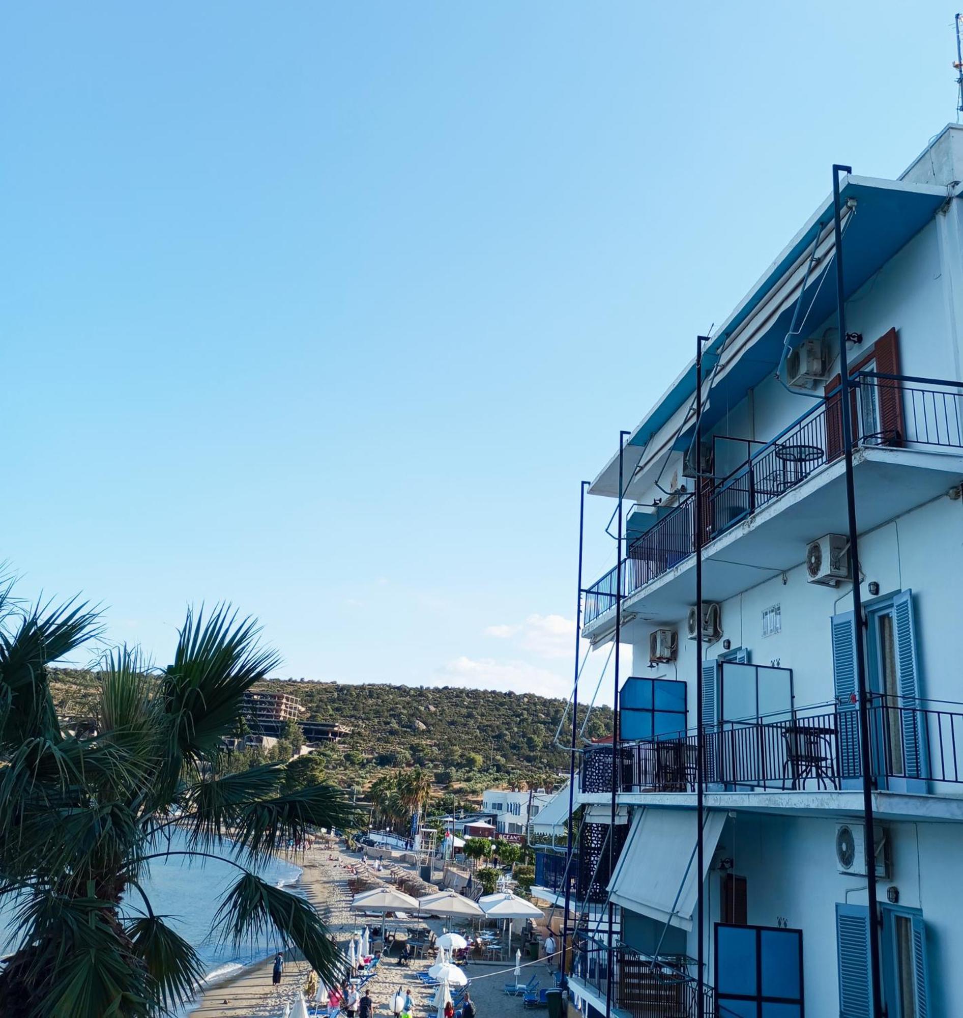 Svetlana & Michalis Oasis Hotel Agia Marina  エクステリア 写真