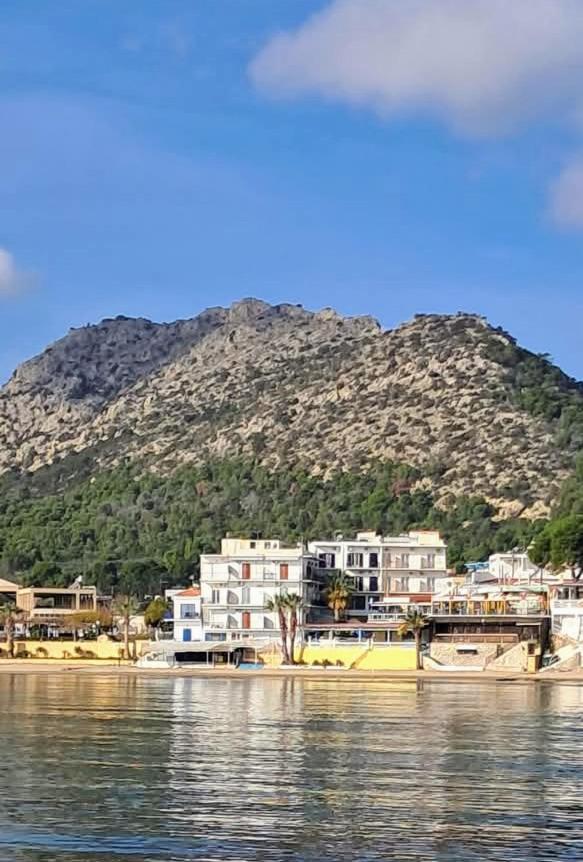 Svetlana & Michalis Oasis Hotel Agia Marina  エクステリア 写真