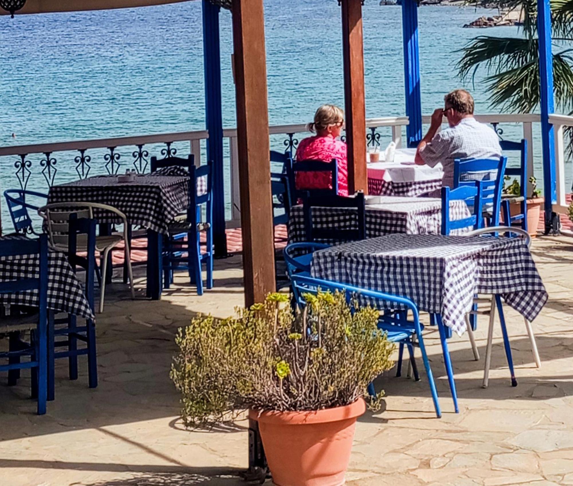 Svetlana & Michalis Oasis Hotel Agia Marina  エクステリア 写真