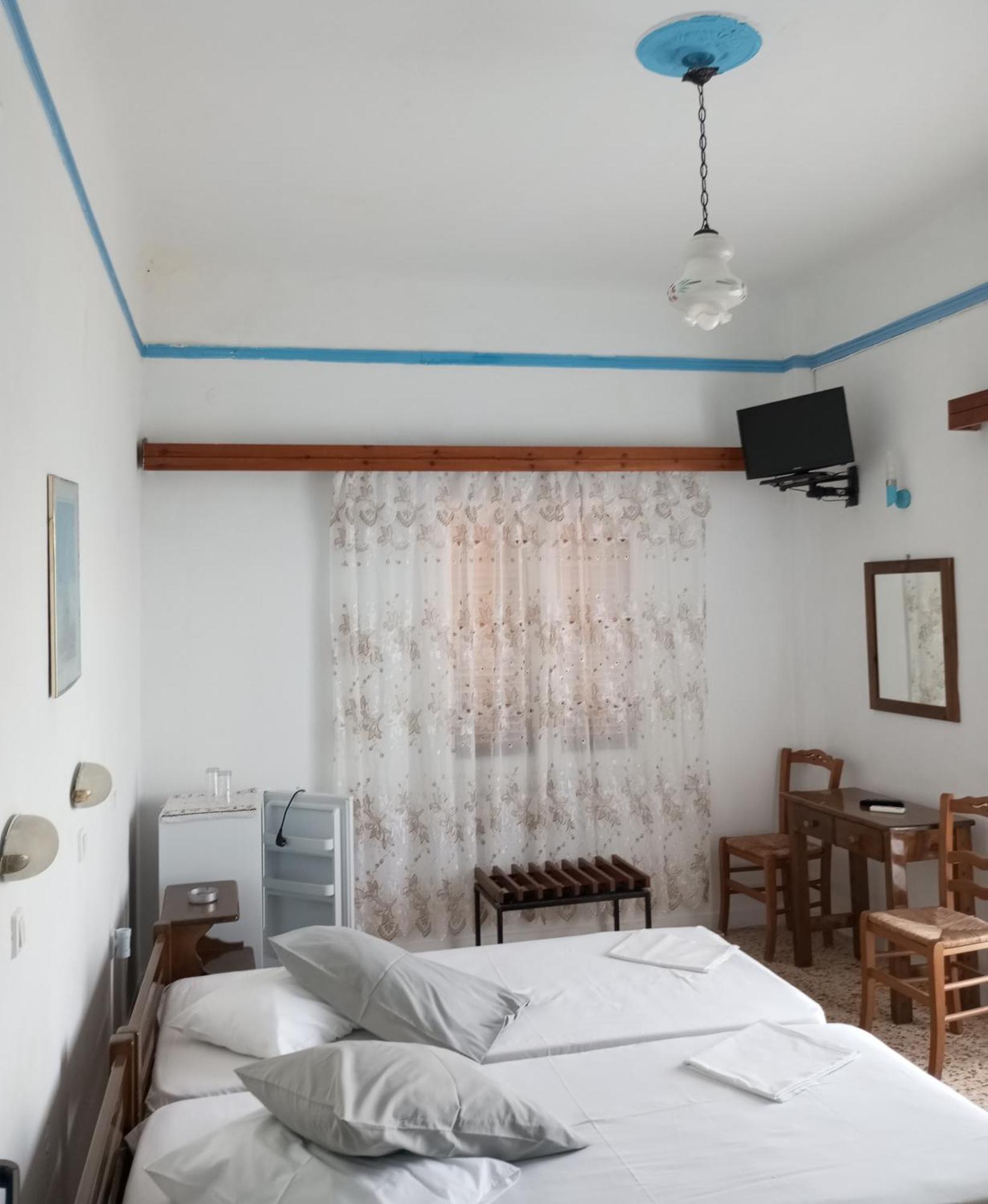 Svetlana & Michalis Oasis Hotel Agia Marina  エクステリア 写真