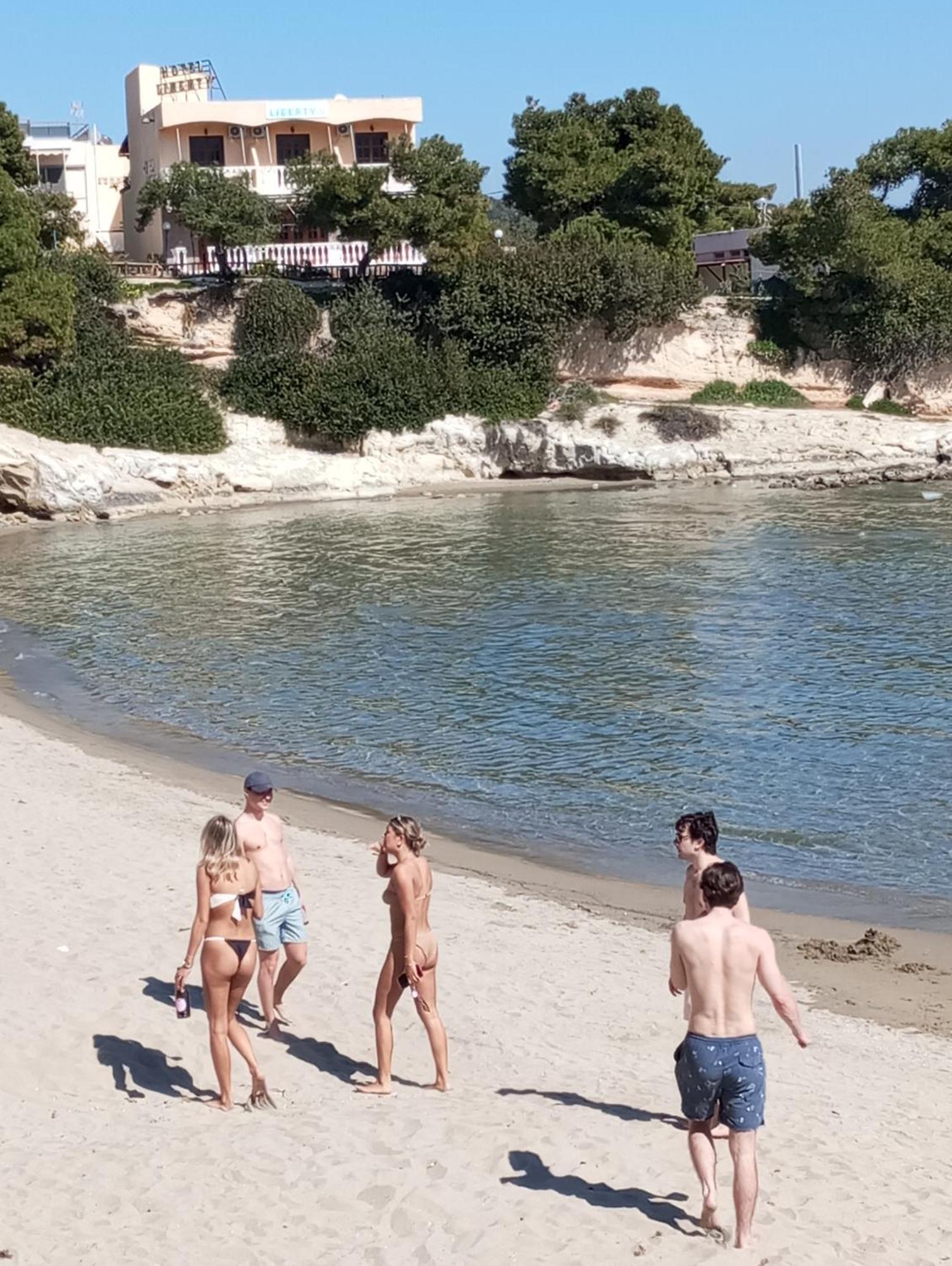 Svetlana & Michalis Oasis Hotel Agia Marina  エクステリア 写真